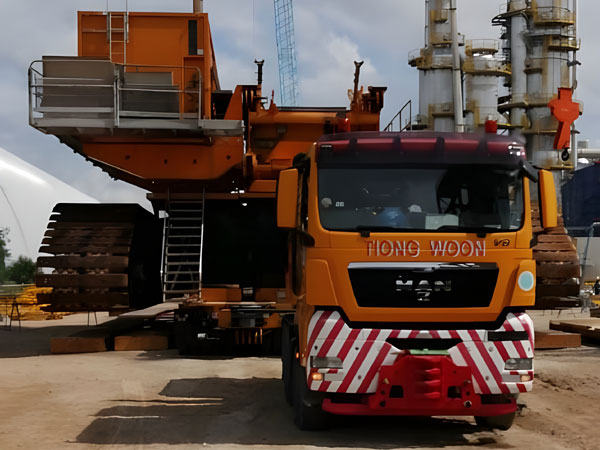 Prime Mover with Trailer