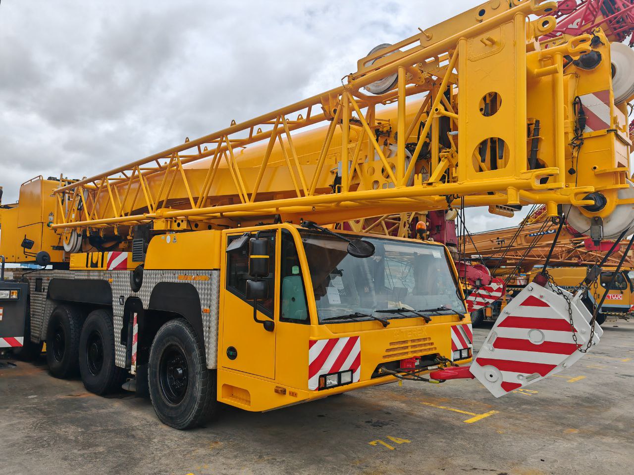 
            <div>AC250-1</div>
      
